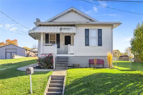 1020 Wayne St, Washington, PA 15301