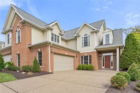 112 Haverford Cr, Pittsburgh, PA 15228