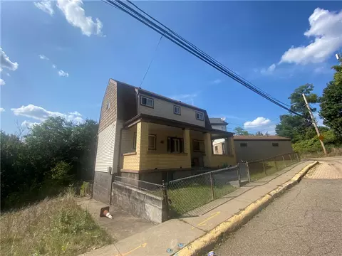 403 Bruce St, Mckees Rocks, PA 15136