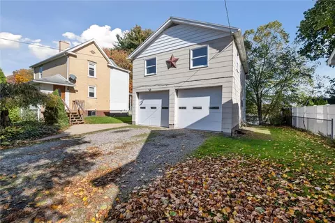 123-125 Summit Ave, Kittanning, PA 16201