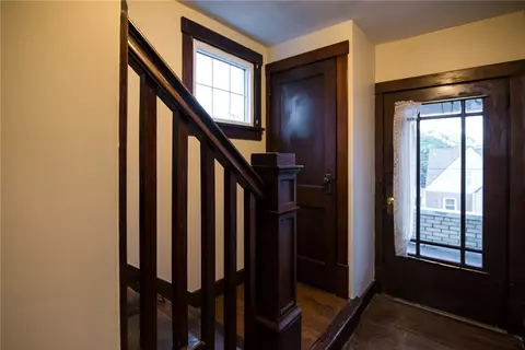 1834 Devonshire Rd, Coraopolis, PA 15108 photo 6