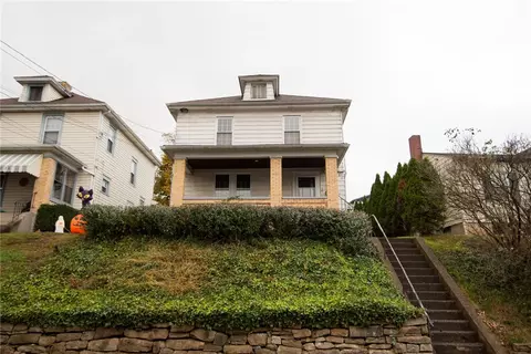 1834 Devonshire Rd, Coraopolis, PA 15108