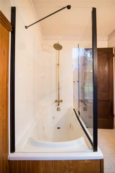 1834 Devonshire Rd, Coraopolis, PA 15108 photo 23