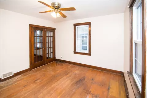 1834 Devonshire Rd, Coraopolis, PA 15108 photo 11