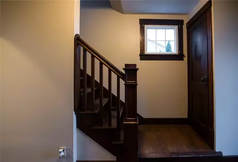 1834 Devonshire Rd, Coraopolis, PA 15108 photo 5