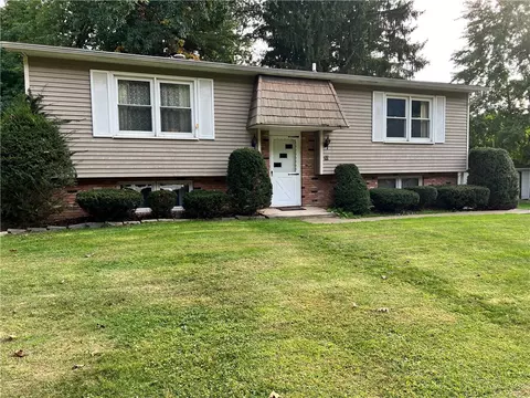 53 Bentley Ave, Greenville, PA 16125