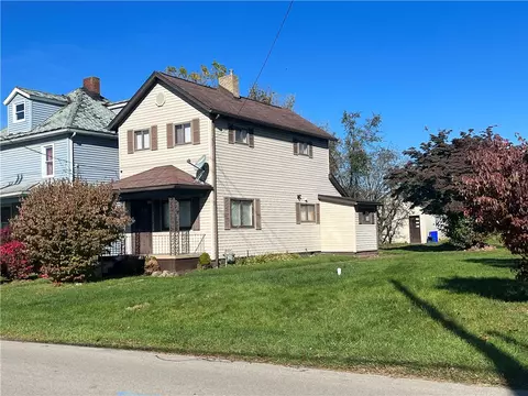 817 Frank Ave, New Castle, PA 16101
