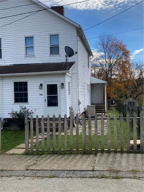 454 1st St, Vestaburg, PA 15368