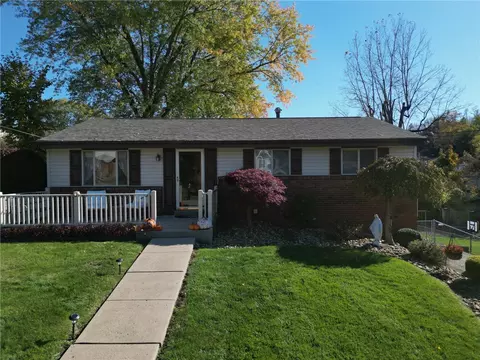 508 Crestview Dr, Pittsburgh, PA 15239
