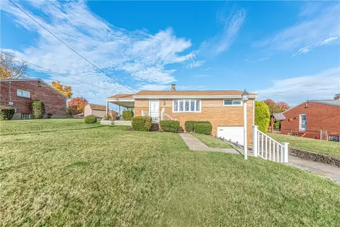 5221 Blossom Rd, Pittsburgh, PA 15236