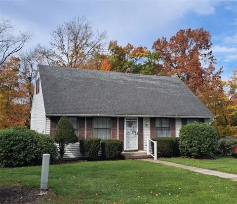 106 Coventry Dr, Butler, PA 16001