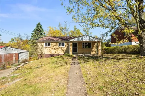 219 Chestershire Dr, Oakdale, PA 15071