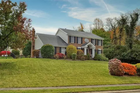 1601 Eaglewood Ct, Pittsburgh, PA 15237