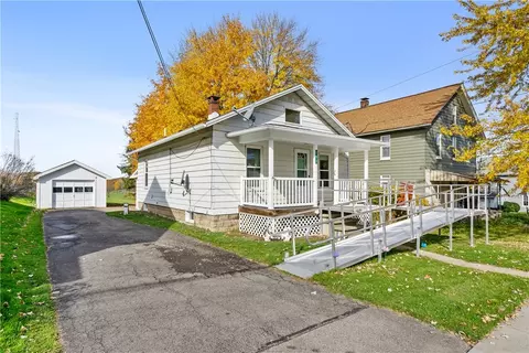 152 S Main St, West Sunbury, PA 16061