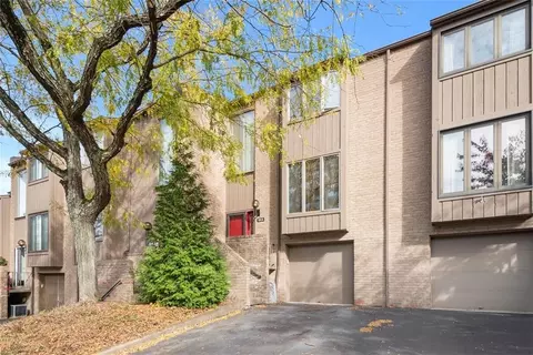 355 Hawthorne Ct, Pittsburgh, PA 15237