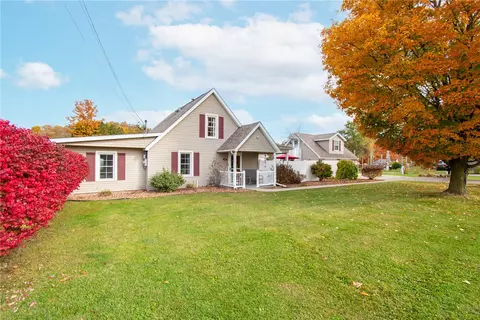 119 Martin Ave, Ellwood City, PA 16117