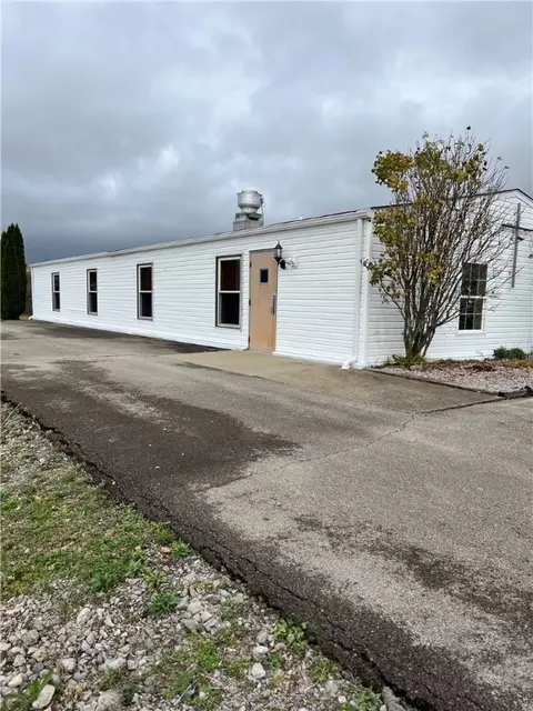 222 Rieger Rd, Butler, PA 16001