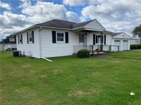 712 Orr Ave, Ford Cliff, PA 16228