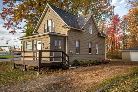 479 Clarksville Rd, Hermitage, PA 16148