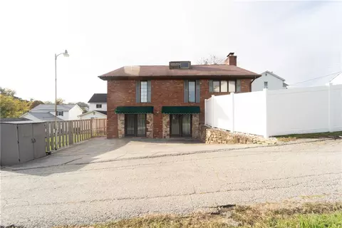 1013 Michael Ln, Mount Pleasant, PA 15666