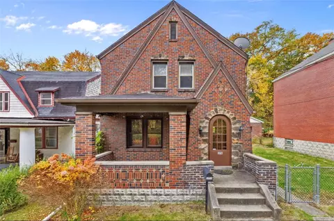 3711 Baytree St, Pittsburgh, PA 15214