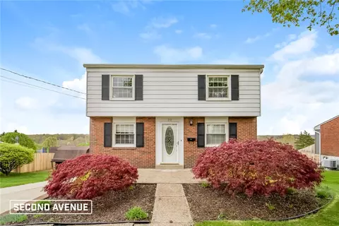 32 S Rolling Hills Ave, Irwin, PA 15642