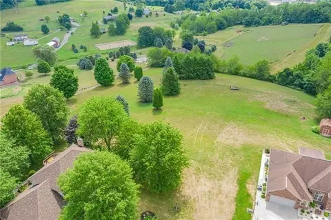 21 La Mantia Lane, Blairsville, PA 15717