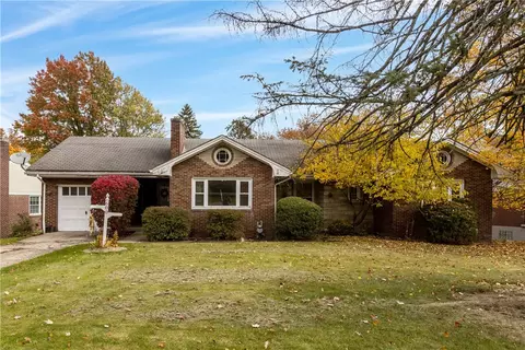 600 Larch St, Washington, PA 15301