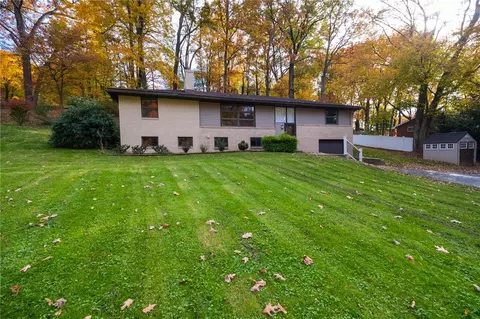 300 Wexford Bayne Rd, Wexford, PA 15090