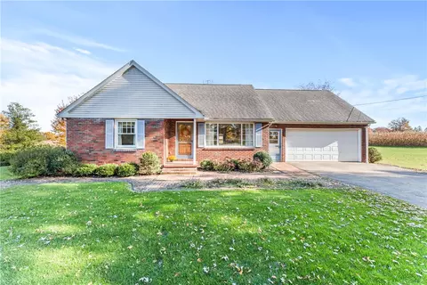 328 New Castle Mercer Rd, New Wilmington, PA 16142