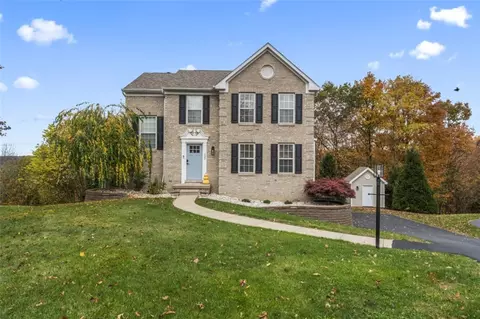 132 Whitewood Dr, Aliquippa, PA 15001