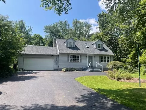 3587 Mitchell Rd, New Castle, PA 16105