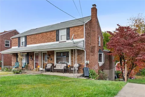217 E Larkspur St, Homestead, PA 15120