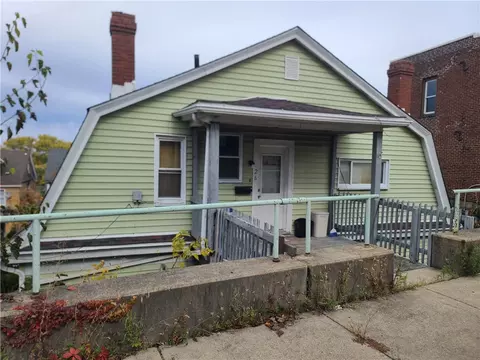 25 Merritt Ave, Pittsburgh, PA 15227