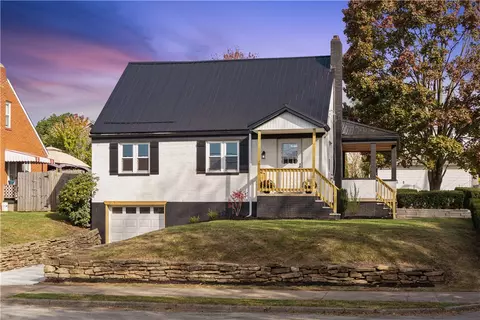 745 Mcarthur Dr, Greensburg, PA 15601