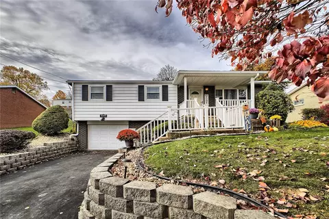 4105 Cambridge Dr, Irwin, PA 15642