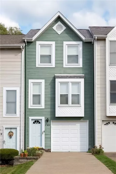 721 Elm Ct, Oakdale, PA 15071