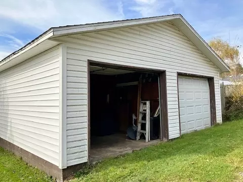 1268 Centennial Dr, Windber, PA 15963 photo 23