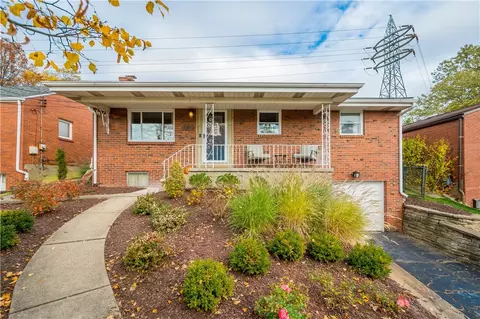 1379 Sylvandell Dr, Pittsburgh, PA 15243