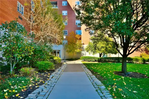 4625 Fifth Ave #509, Pittsburgh, PA 15213