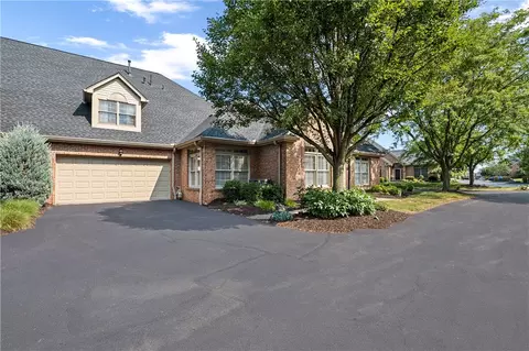 104 Appleridge Ct, Gibsonia, PA 15044