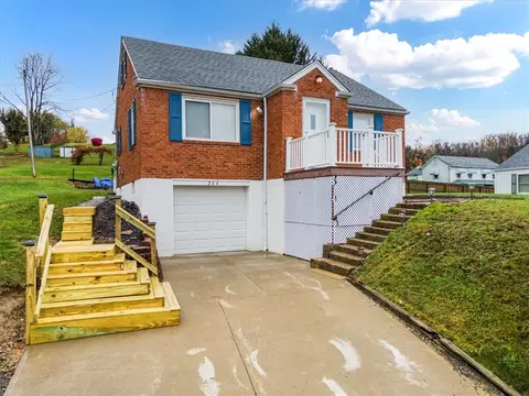204 Wallace St, Cuddy, PA 15031