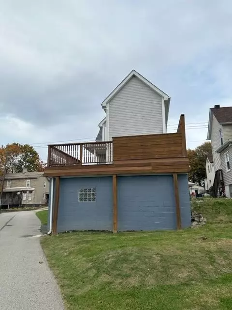 512 6th St, Irwin, PA 15642 photo 5