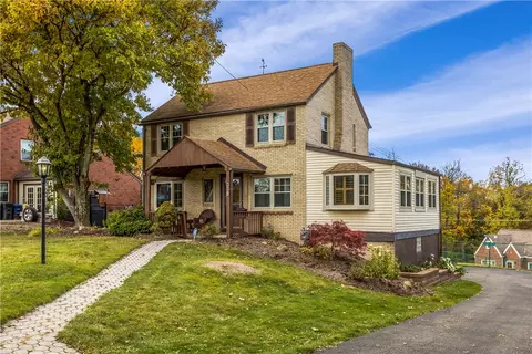 935 Irwin Dr, Pittsburgh, PA 15236