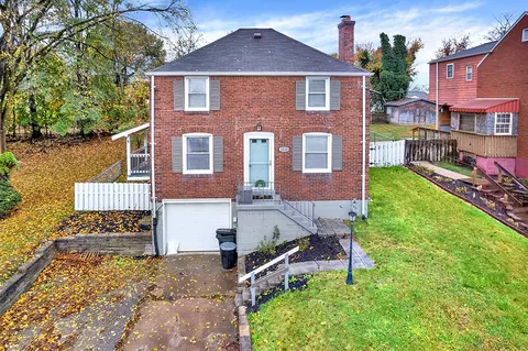 1034 Mccoy Rd, Mckees Rocks, PA 15136