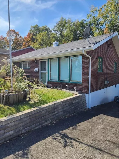 309 Kingston Dr, Pittsburgh, PA 15235