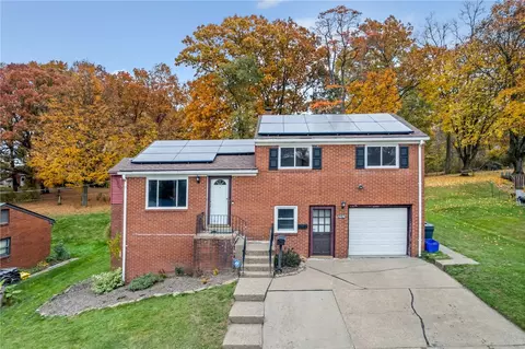 5256 Webb St, Aliquippa, PA 15001