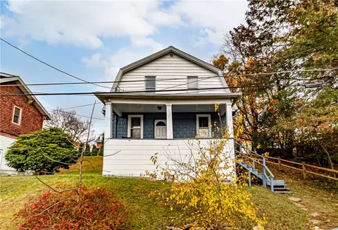 921 Chester St, Springdale, PA 15144
