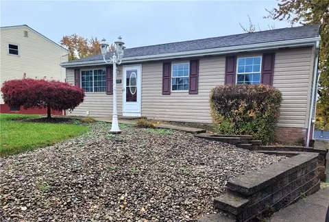 719 Crestwood Dr, North Huntingdon, PA 15642
