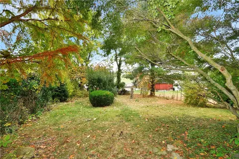 237 Latimer Ave, Strabane, PA 15363 photo 27